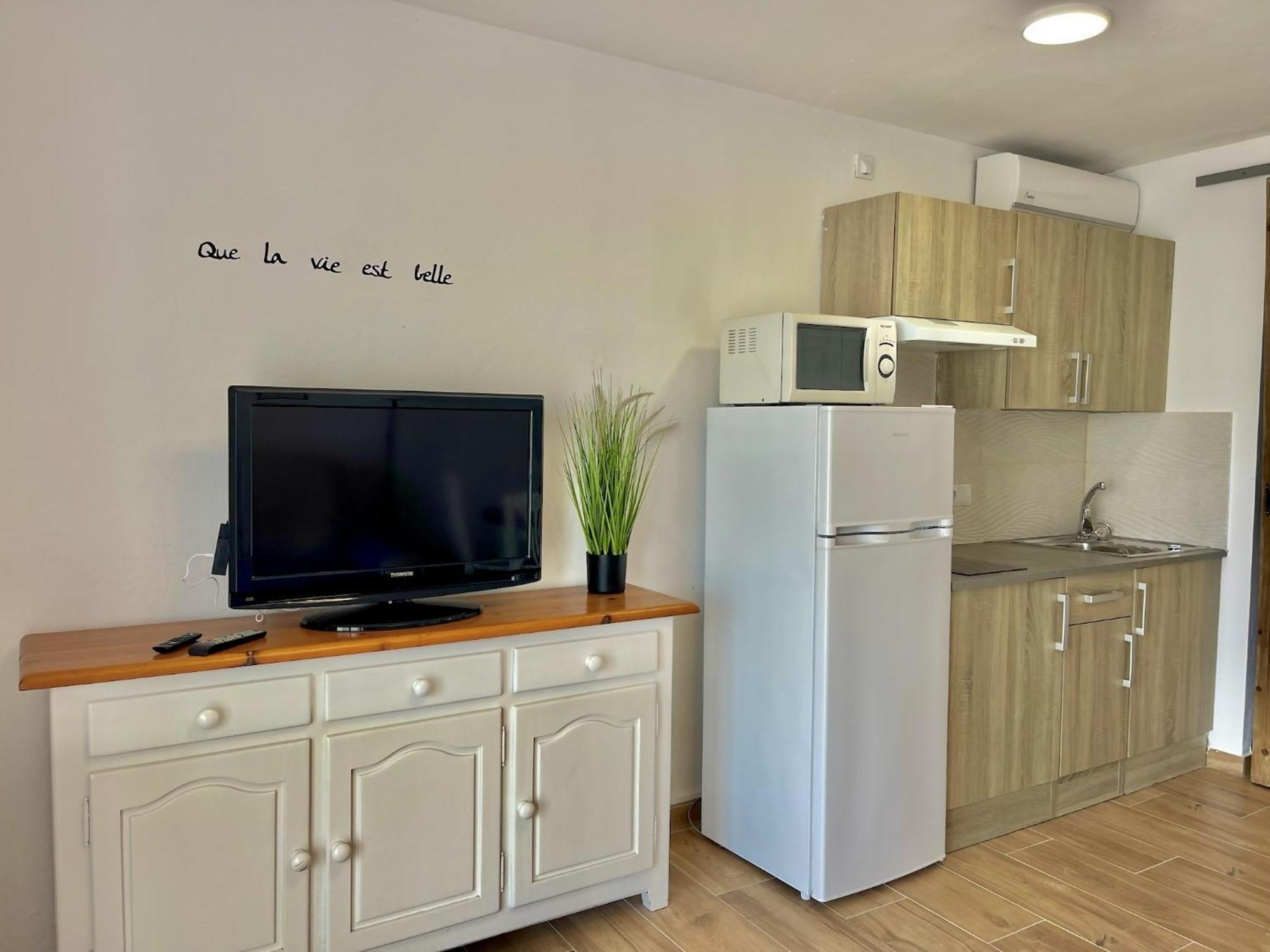 Gregal Castell Sol Arenal De Castell Apartment Arenal d'en Castell Exterior photo
